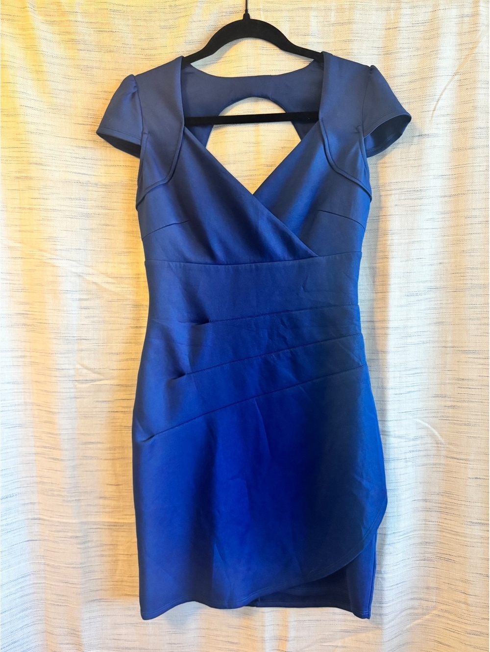 GUESS Blue Cap Sleeve Sheath Dress Size 6